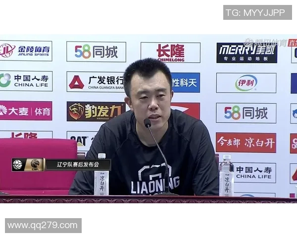 山东队队长韩德君疑似受伤,对球队新赛季表现造成影响 山东队队长韩德君疑似受伤,对球队新赛季表现造成影响