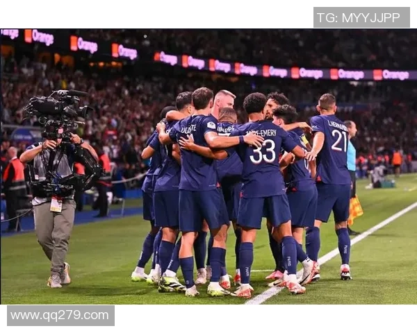 巴黎圣日耳曼2比1战胜巴塞罗那，首回合领先优势确立